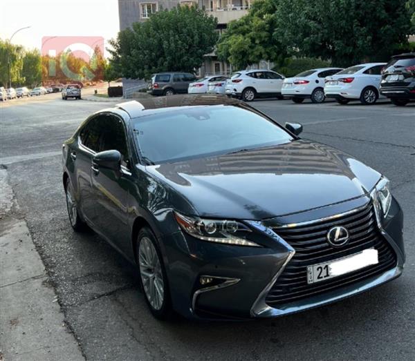 Lexus for sale in Iraq